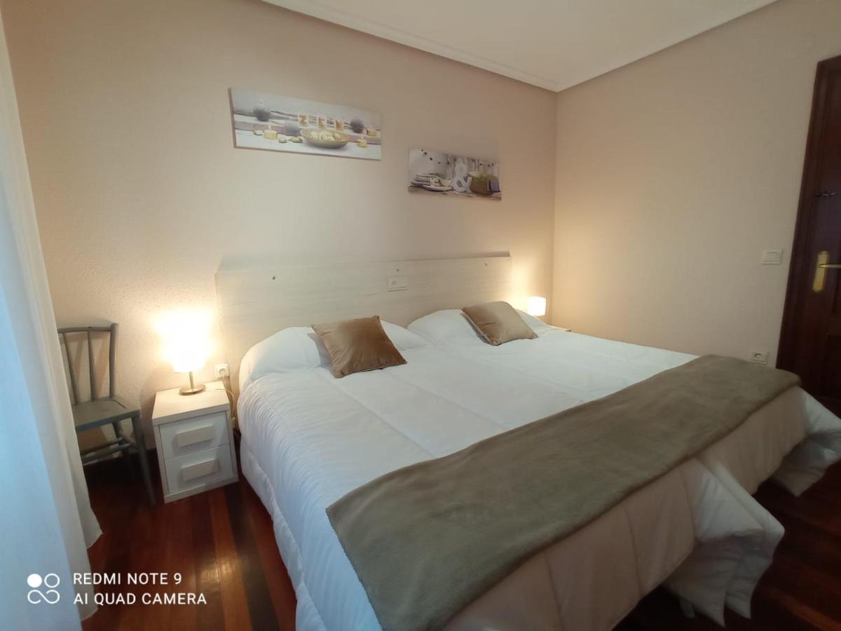 Pedroenea Apartamento Elizondo Exteriör bild